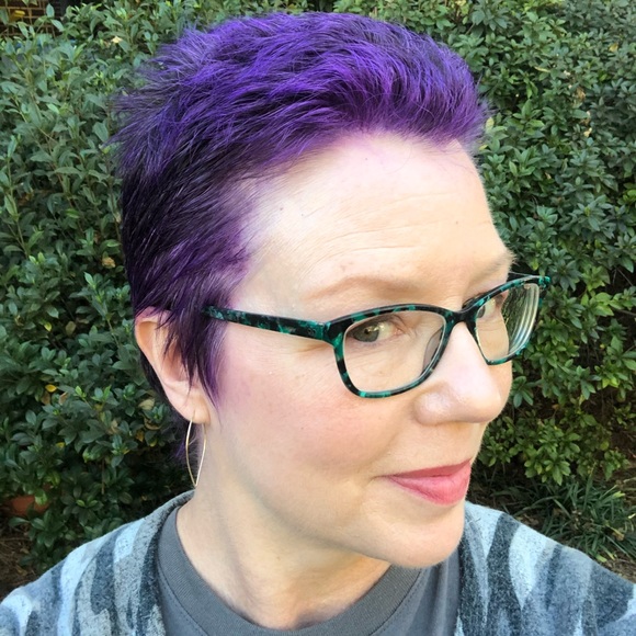 Meet your Posher, Cristy - Picture 9 of 11